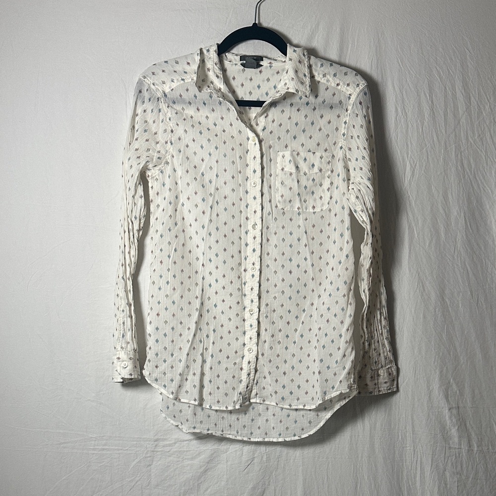 Eddie Bauer White and Blue Patterned Shirt